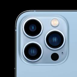 iPhone 13 Pro Max (6.7 inch , Super Retina XDR OLED, 120Hz, ProRes Video)
